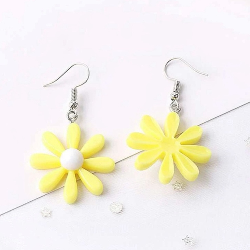 Yellow Daisy Earrings